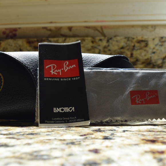 Ray-Ban Aviator Sunglasses - Picture 7 of 7